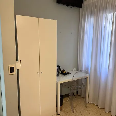 Adriatico Hotel 2*
