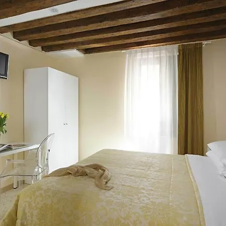 Hotel Adriatico 2*