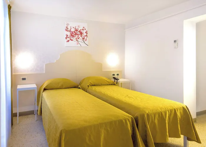 Adriatico Hotel 2*